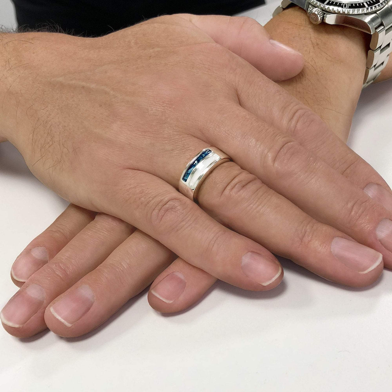 Load image into Gallery viewer, EverWith Gents Traditional Memorial Ashes Ring