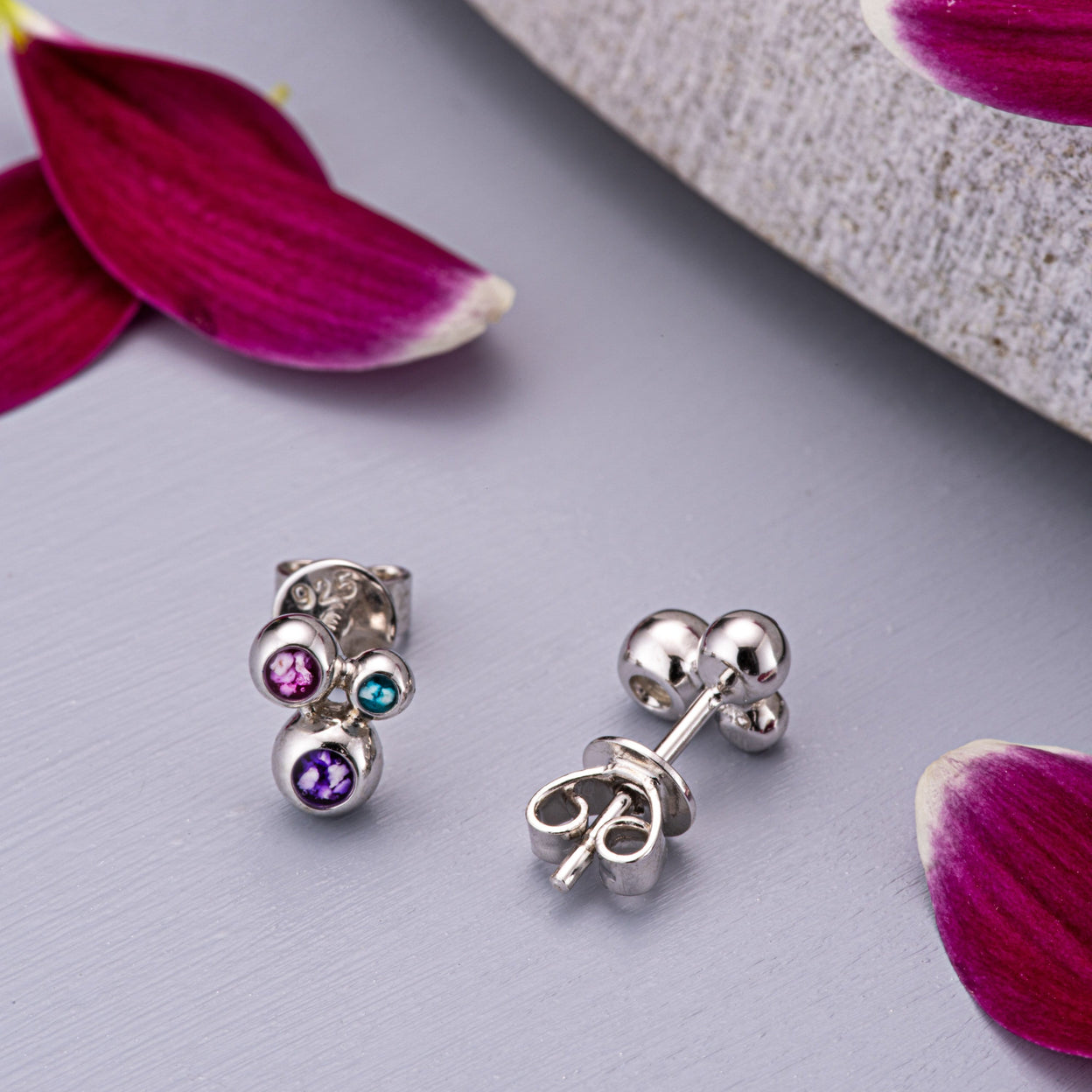 Load image into Gallery viewer, EverWith Ladies Rondure Array Triple Memorial Ashes Earrings